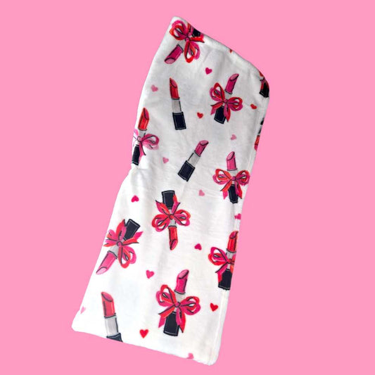 Betsey J Lipstick Bows Plush Throw 50x70