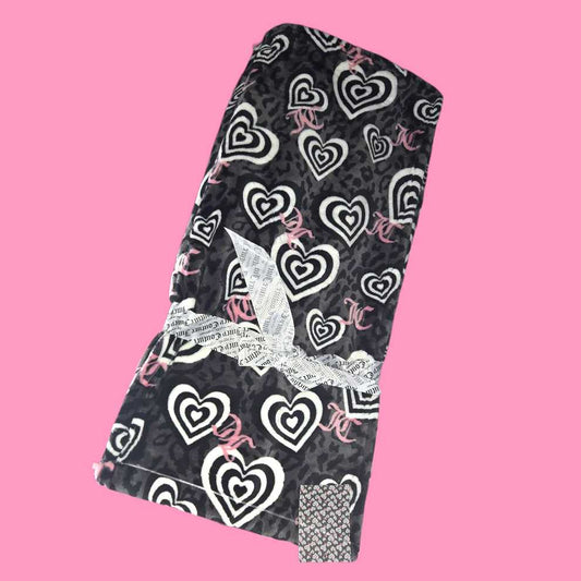 JC Spiral Hearts Plush Throw 50x60