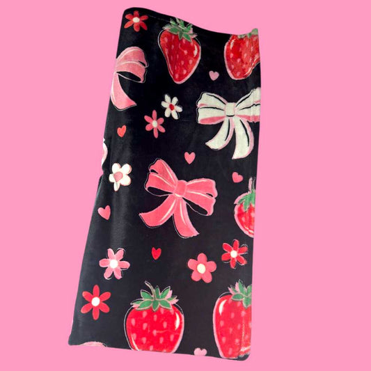 Betsey J Strawberry Bows Plush Throw 50x60