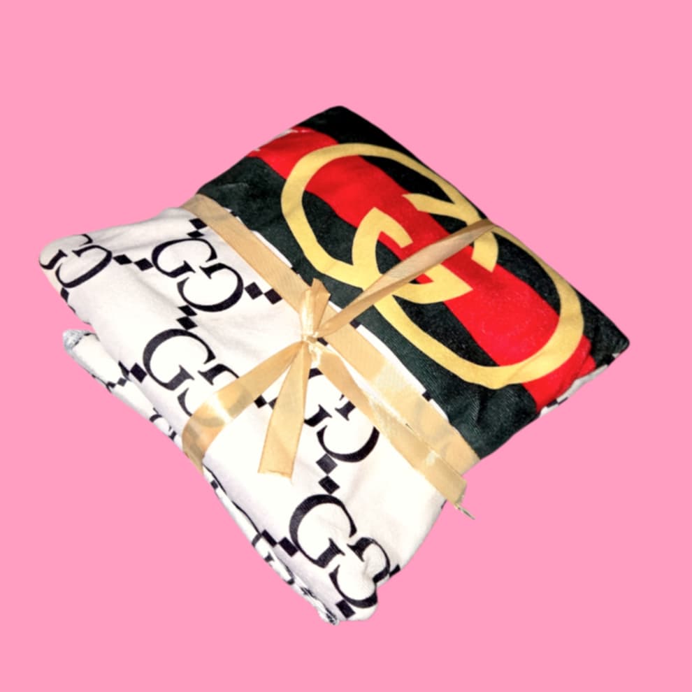 Fashion Design Towel 2 Pc Set