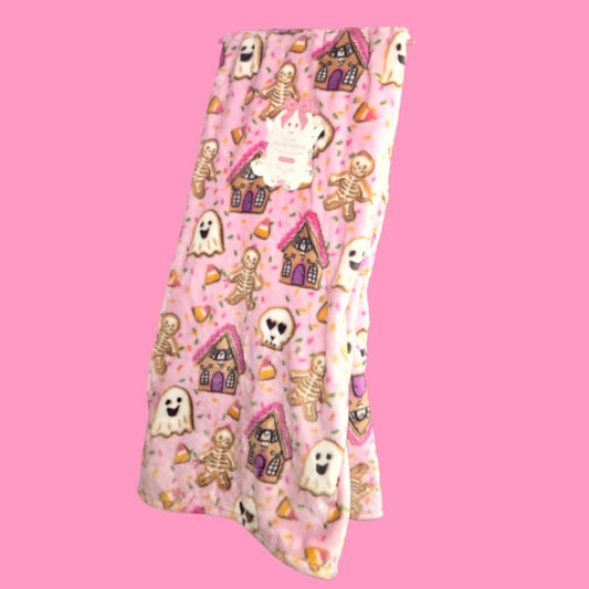 Halloween Gingerbread House Plush Throw 60x70